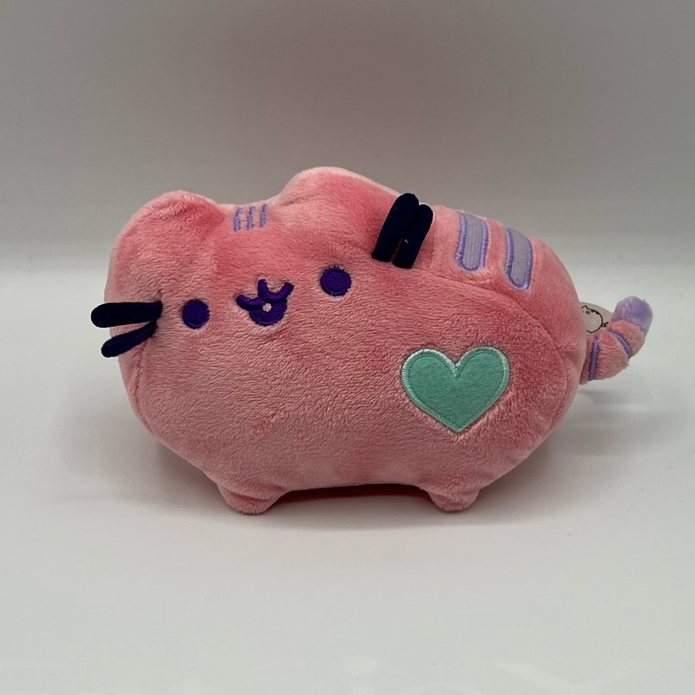 Pink Pusheen Plush with Heart (Small)